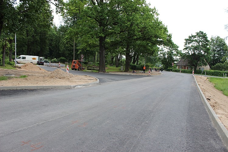 Projekts “Uzņēmējdarbībai nozīmīgo ielu rekonstrukcija Gulbenes pilsētā” Miera iela Gulbenē, 2014.g. 12.jūnijs