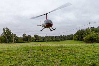 Attēls: Vairākos novados veiks gaisvadu elektrolīniju apsekošanu ar droniem un helikopteru