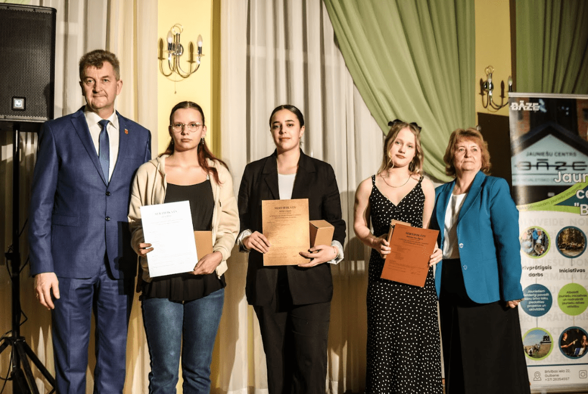 Attēls: godina brīvprātīgos un aktīvākos iedzīvotājus 