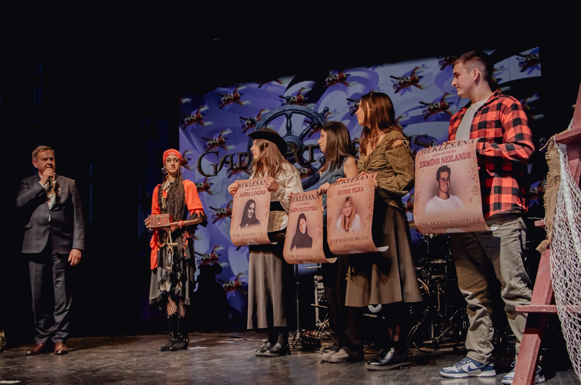 Attēls: Gulbenes novada jauniešu balvu pasniegšanas ceremonija “Gada atsitiens 2025” 