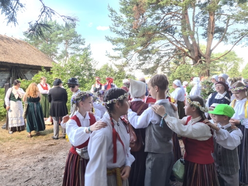 attels2