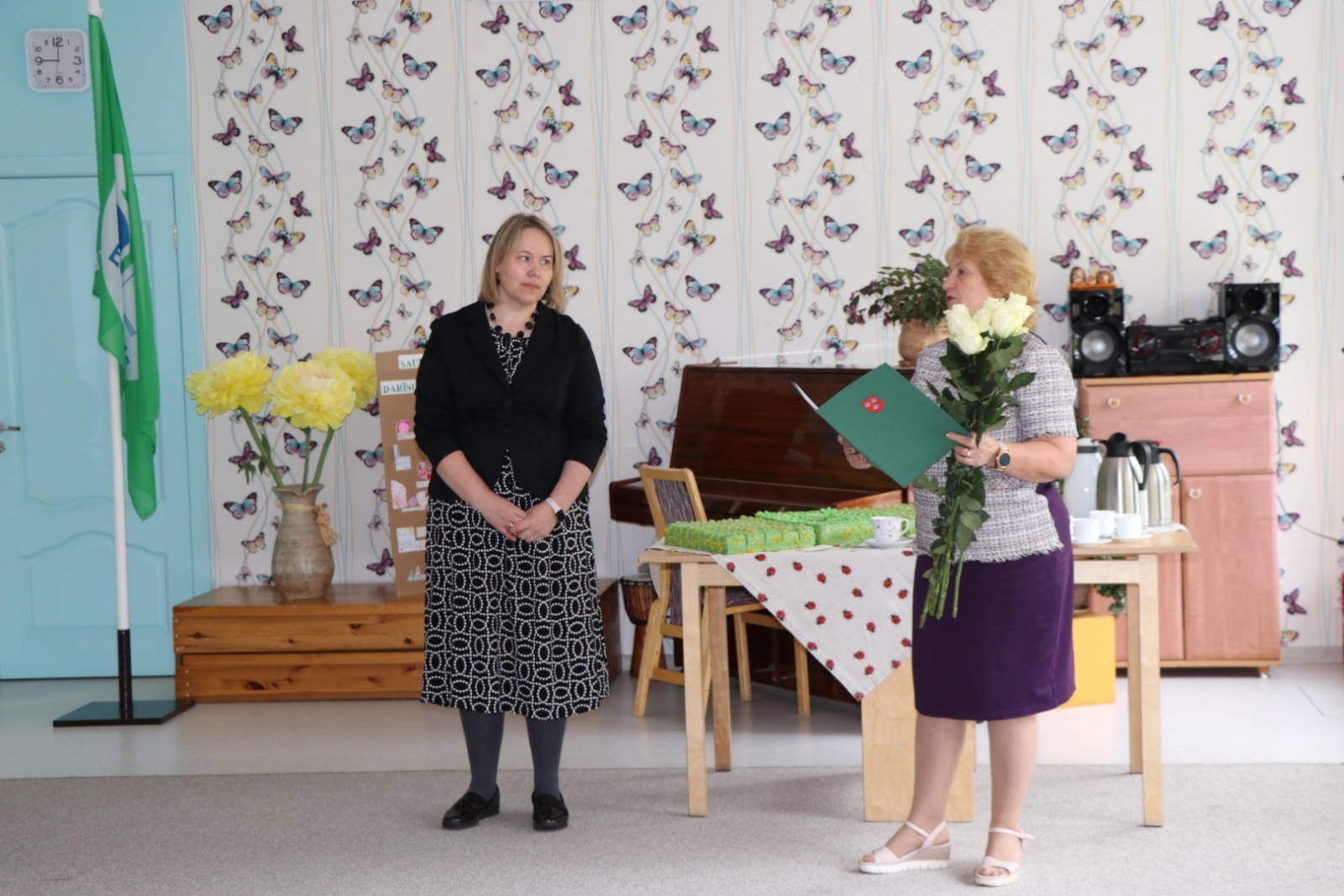 Attēls:Gulbenes 1.pirmsskolas izglītības iestāde saņem Pateicības rakstu