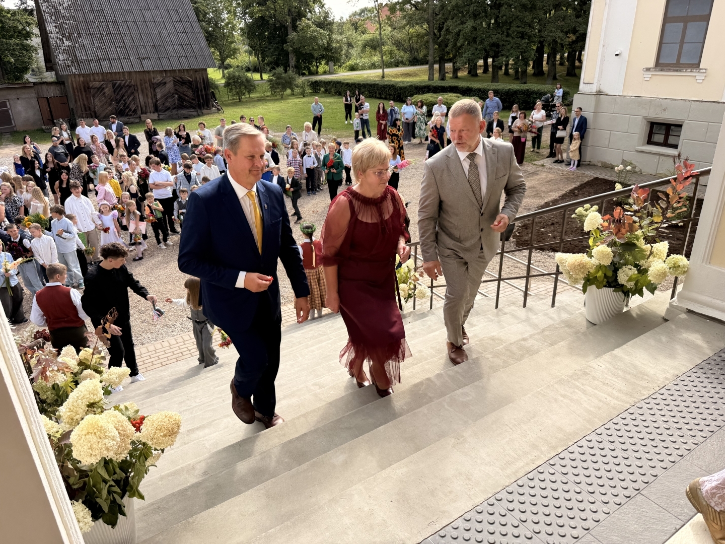 Attēls: Atklāta atjaunotā Lizuma pamatskola