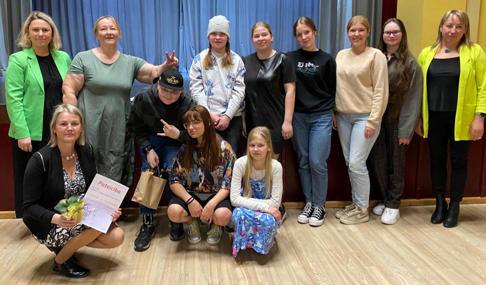 Gulbenes novada skolēnu Teātra dienas dalībnieki