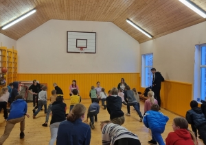 Attēlotas projekta “Veselīgs dzīvesveids Gulbīša pamatskolā” aktivitātes
