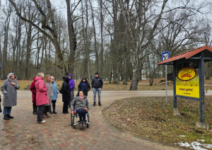 Attēls: apmācību cikla otrās un trešās dienas mācības par tēmām “Vides piekļūstamība praksē un pieredzē” un “Piekļūstamība – attieksme un aizspriedumi”