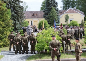 Piemin 1941. gada komunistiskā genocīda upurus 