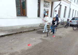 Attēls: Lieldienu riteņbraukšanas sacensību dalībnieki 