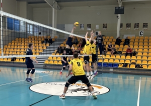 Attēls: volejbola turnīrs „Viļņa Reinsona piemiņas kauss” dalībnieki