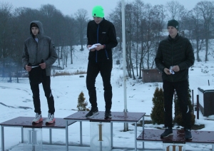 Attēls ar distanču slēpošanas sacensību seriāla „Baltās trases" I posms laureātiem4