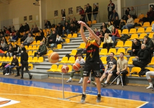 Attēls ar Gulbenes novada 2022./23.gada atklātā basketbola čempionātā vīriešiem dalībniekiem