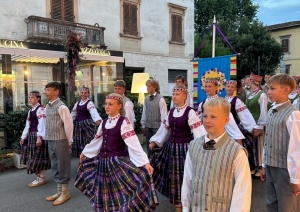 Piedalās starptautiskā festivālā Itālijā