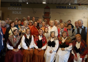 Novada seniori apceļo Latviju