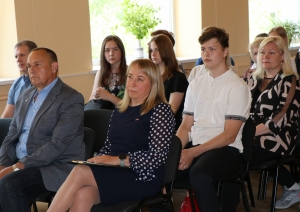 Attēls: Sumina Gulbenes novada  skolu 2022./2023.mācību gada mācību priekšmetu olimpiāžu laureātus