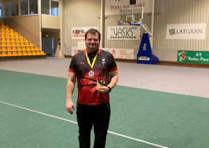 Foto šautriņu mešanas sacensību uzvarētājs