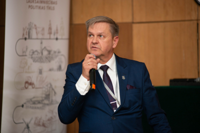 Attēls:  Forums “Reģionu veiksmes atslēga: priekšnosacījumi Latvijas ilgtspējīgai attīstībai"