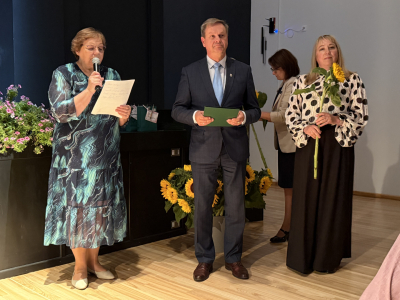 Attēls: novada pedagogi tiekas konferencē 2025