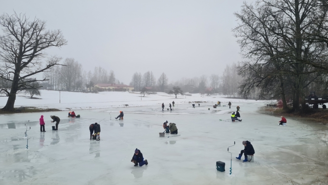 Attēls: sporta dienas aktivitātes Litenē