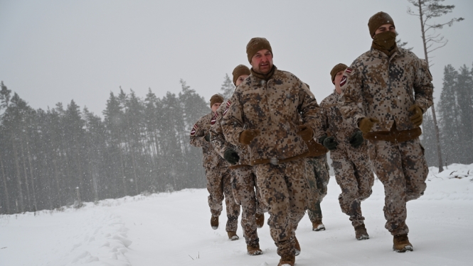 Attēls: militārās mācības Gulbenē