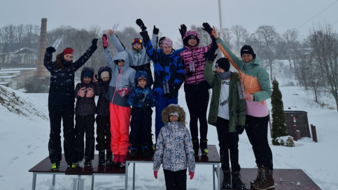 Gulbenes novada slēpotāji noslēdz “Balto trašu” sezonu