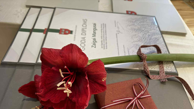 Attēls: Apbalvojumu pasniegšana 18.novembri 2025