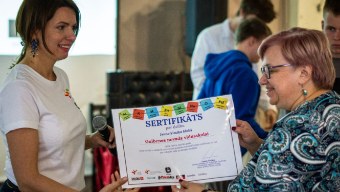 Attēls: “Jauno ķīmiķu klubs” noslēdz trešo semestri