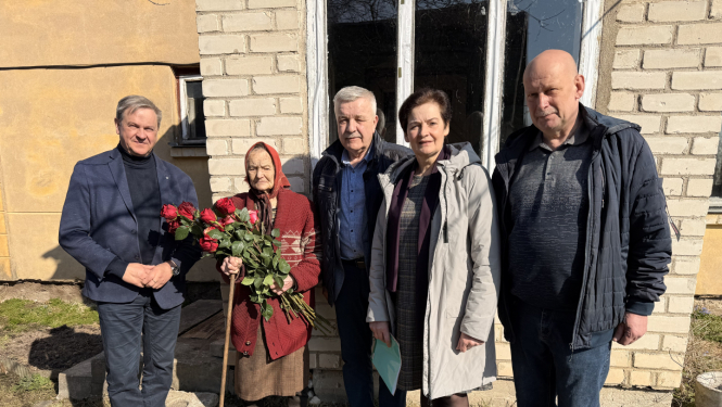 Attēls: No sirds sveicam simtgadnieci