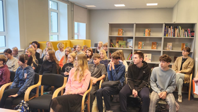 Attēls: “Dzīvā bibliotēka – sarunas, kas maina pasauli” Lejasciemā