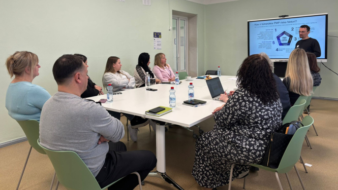 Attēls: Pašvaldības speciālisti pilnveido kompetenci starpinstitūciju darbā, lai mazinātu izglītojamo sociālās atstumtības un priekšlaicīgas mācību pārtraukšanas riskus