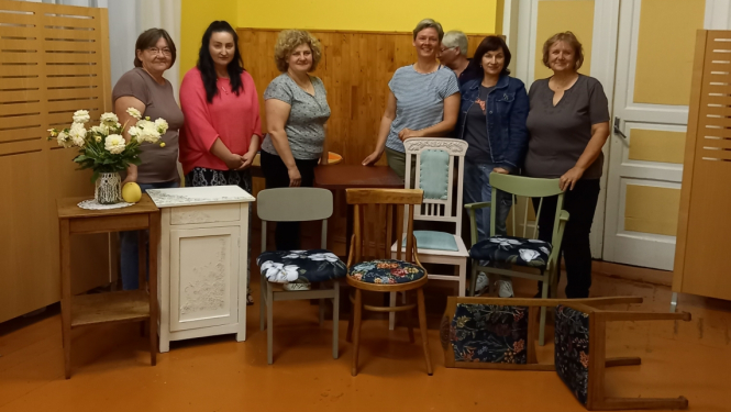 Attēls: Druvienā mācās restaurēt un atjaunot senas mēbeles