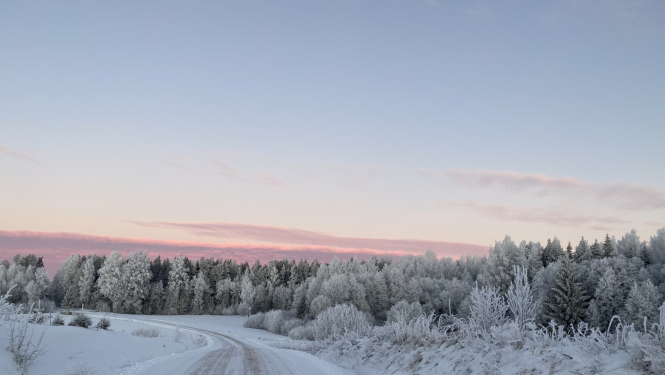 Attēls ar Beļavas ceļa posmu