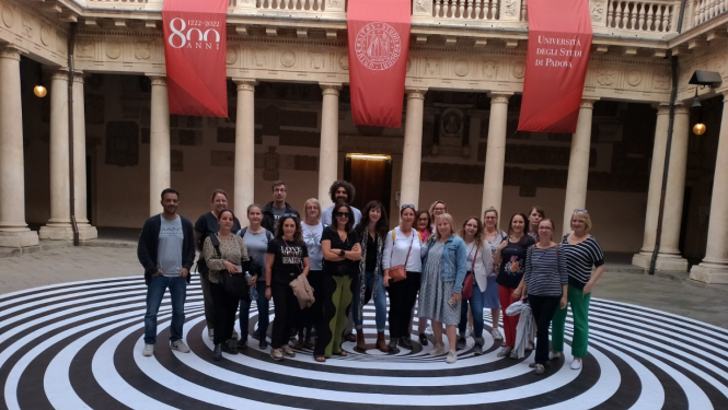 Attēls: Gulbenes novada Izglītības pārvaldes un novada bibliotēkas speciālisti mācībās Itālijas pilsētā Padujā. 