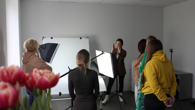 Koprades telpā veido sava produkta video