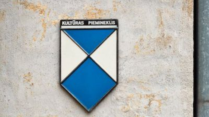 Attēls: norāde par kultūras pieminekli