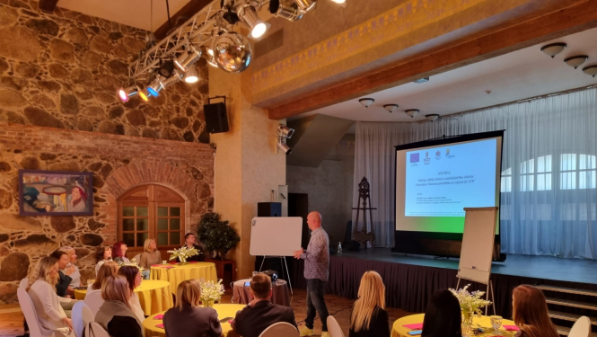 Attēls: papildina stratēģiskās vadības zināšana