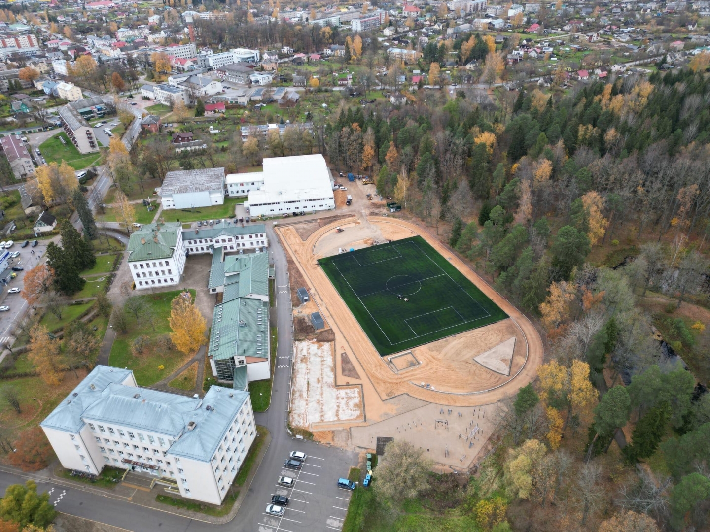 Attēls: Skolas ielas stadiona pārbūves darbi