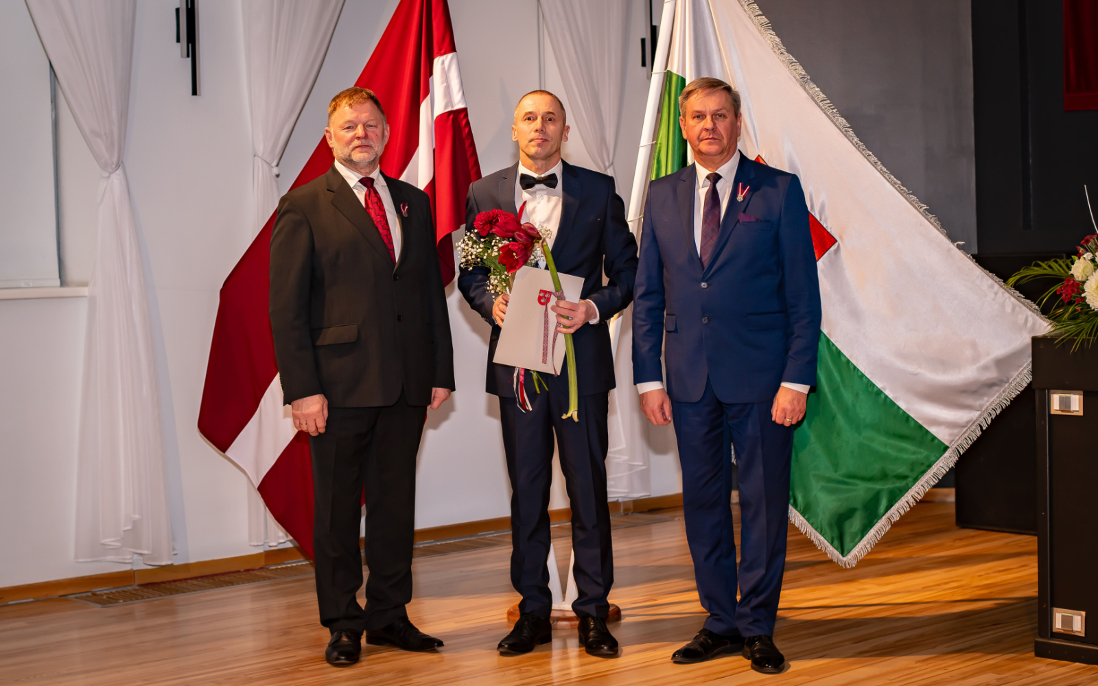 Attēls: pasniegti Gulbenes novada pašvaldības augstākie apbalvojumi