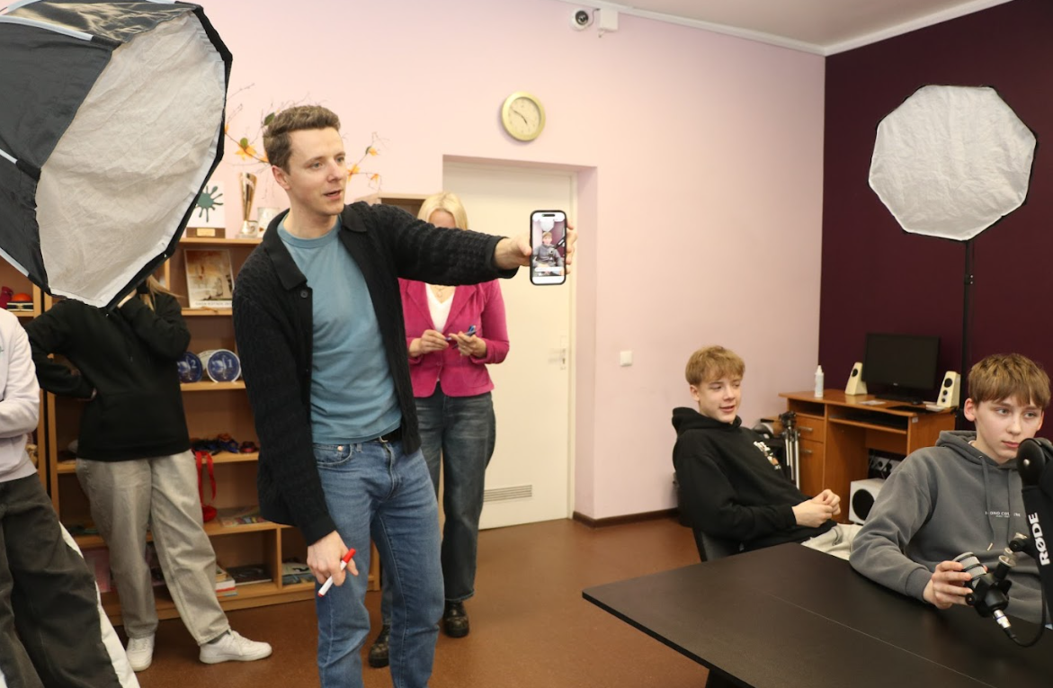 Attēls: Jaudīgs digitālā projekta noslēguma pasākums — jauniešu diskusija “Virtuālā dzīve vai realitāte?”