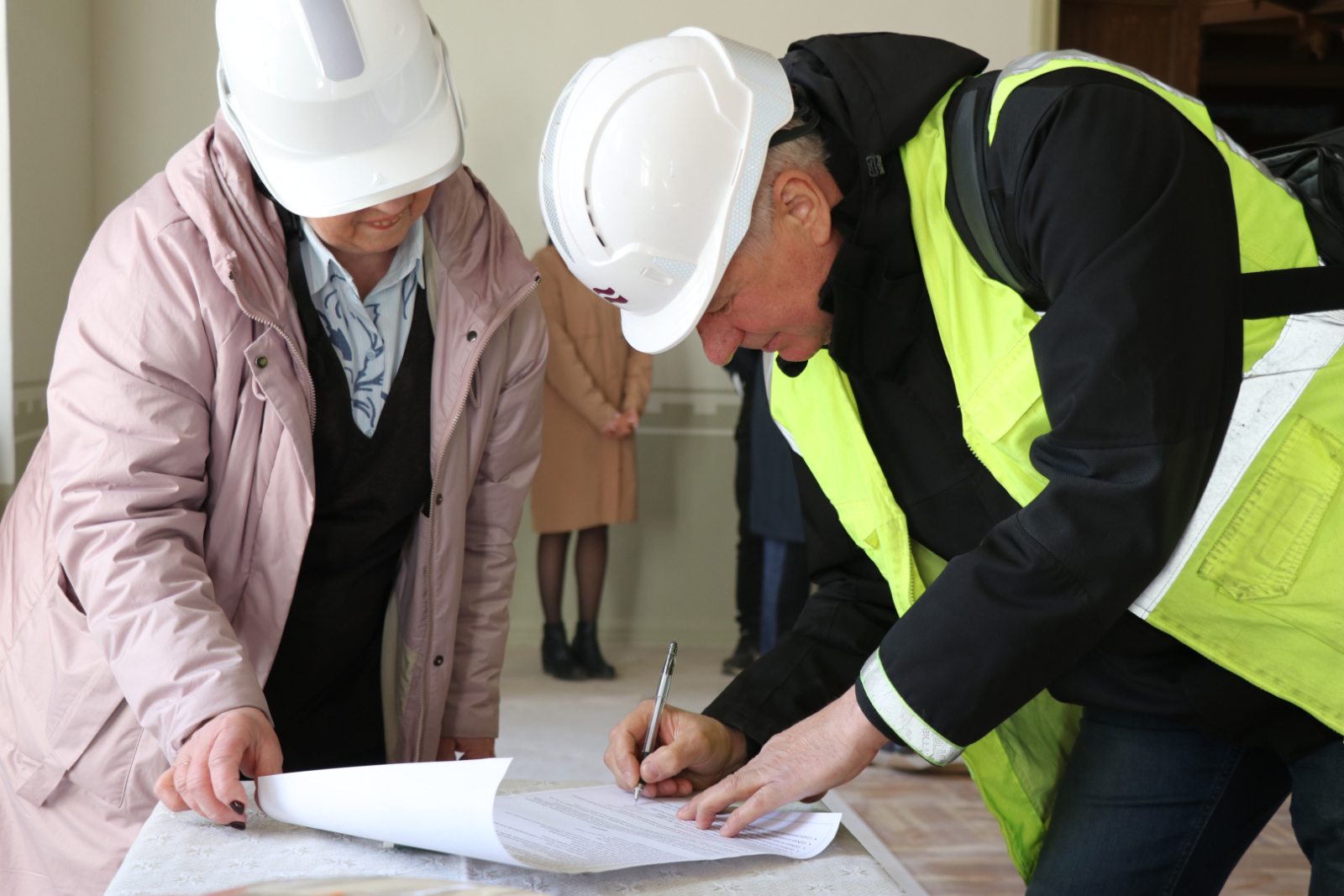 Lizuma pamatskolas ēkā gulda vēstījuma kapsulu