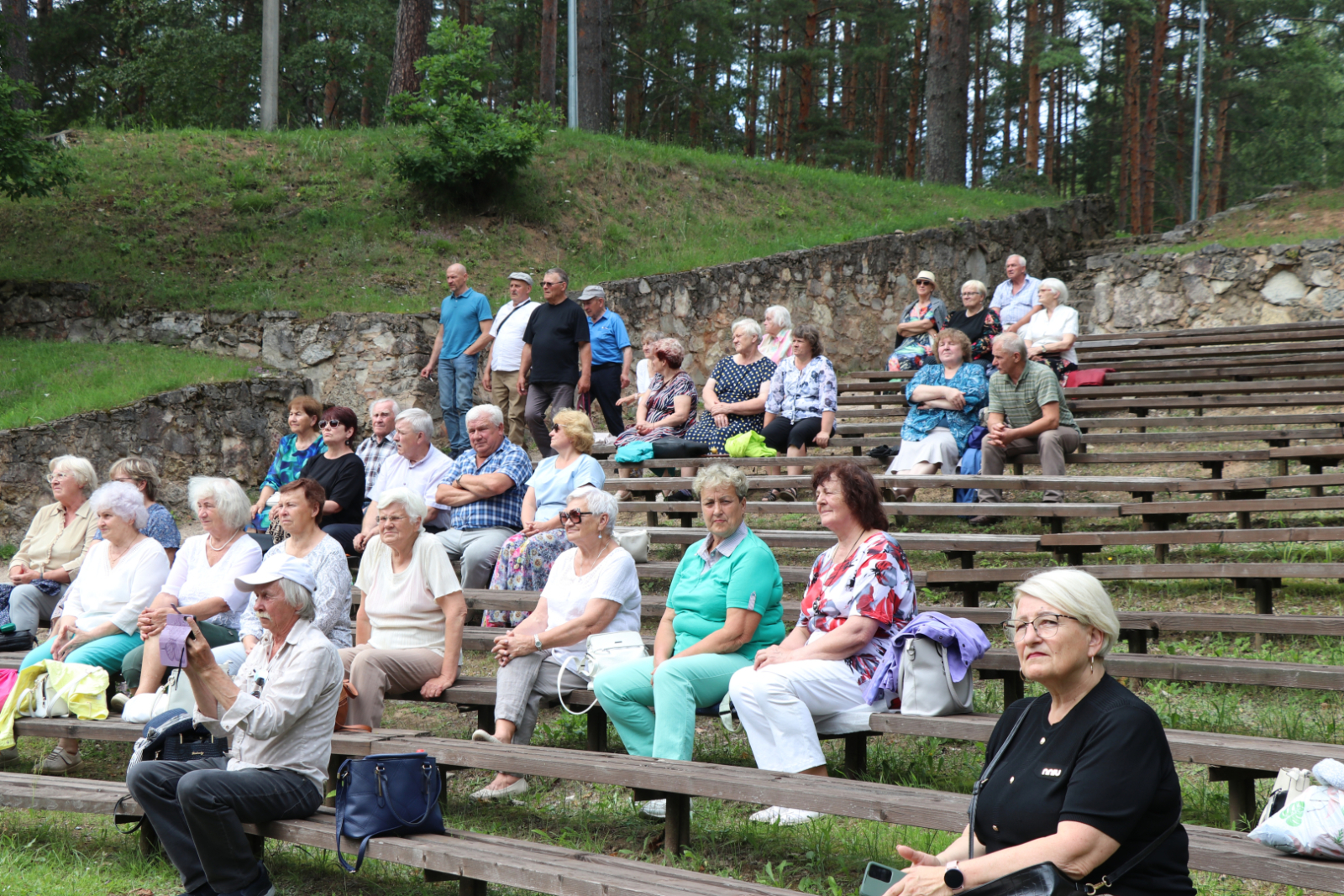 Gulbenes novada un draugu 15.senioru svētki "Kvēl saulespuķe rudenīgā" 
