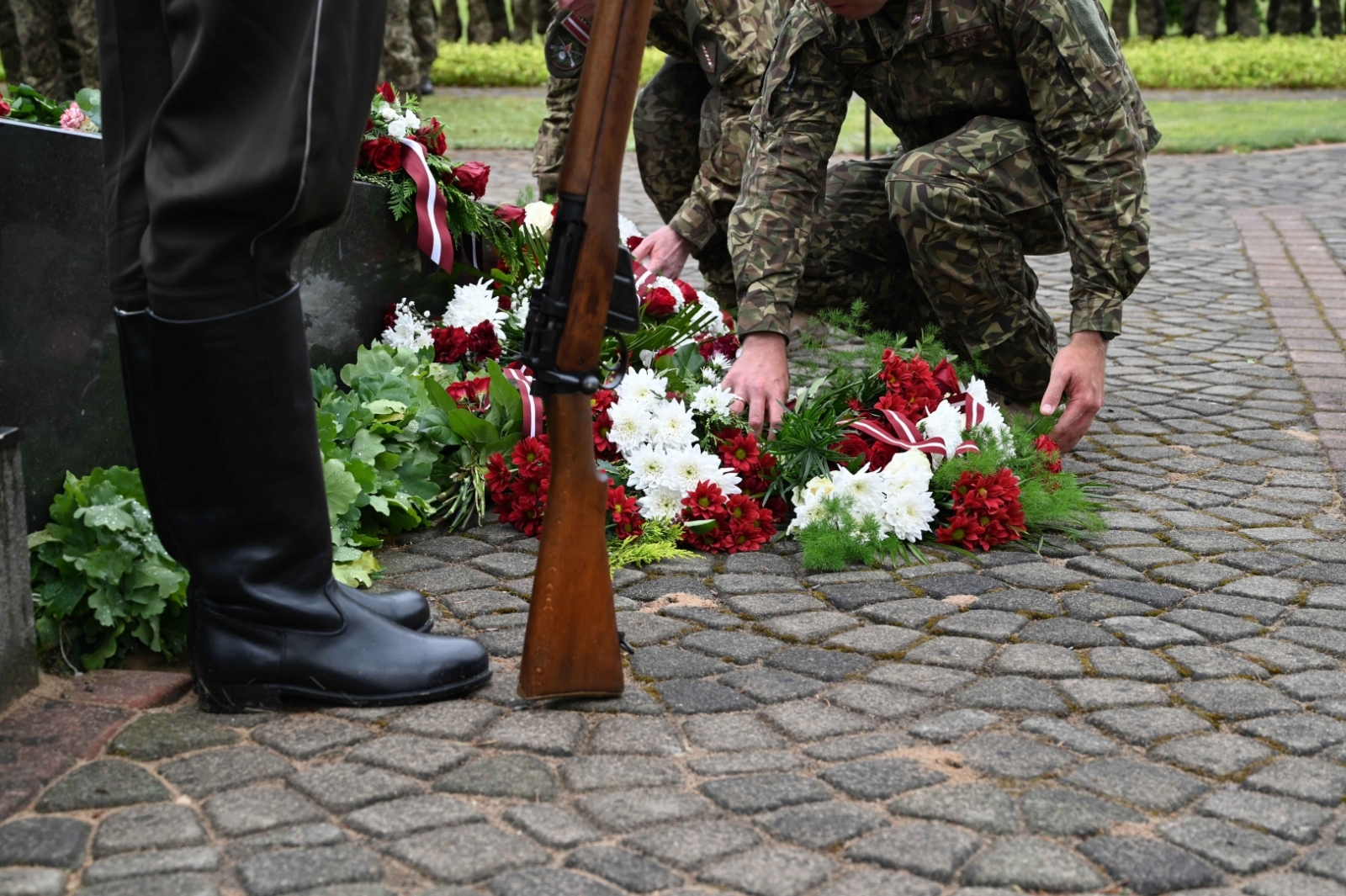 Piemin 1941. gada komunistiskā genocīda upurus 
