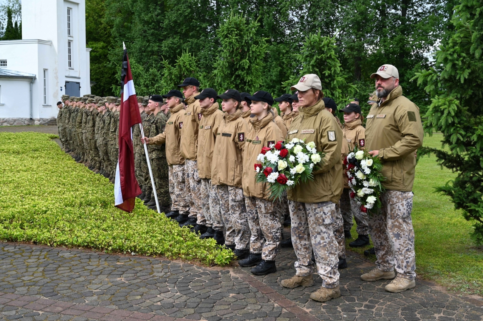 Piemin 1941. gada komunistiskā genocīda upurus 