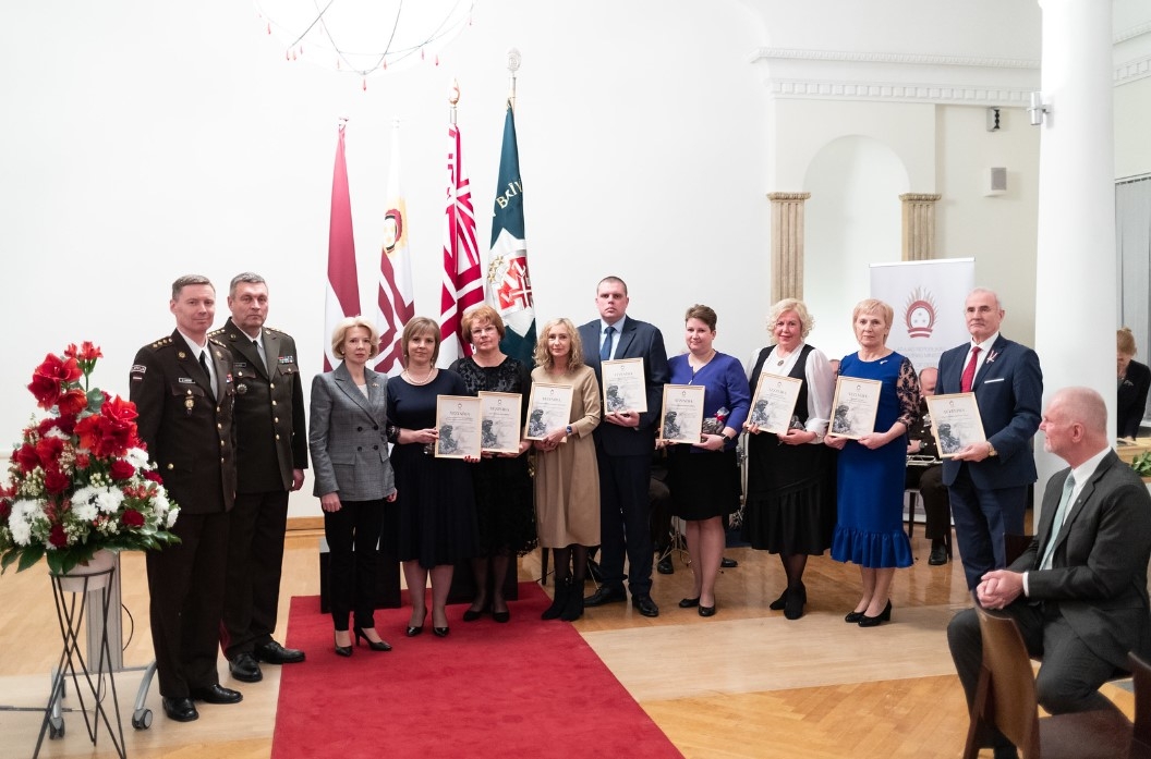 Atzinības saņem Latvijas darba devējus, kuri 2022. gadā atbalstījuši Zemessardzi