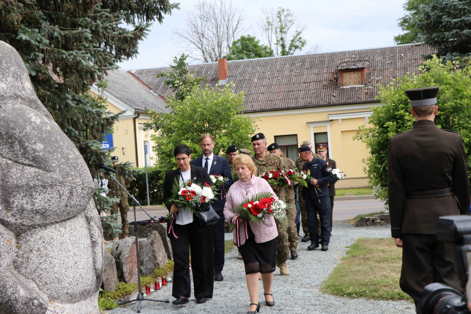 Piemin 1941. gada komunistiskā genocīda upurus 