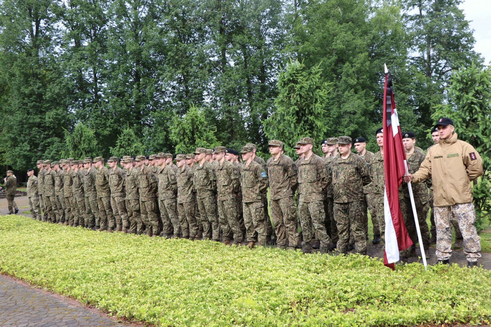 Piemin 1941. gada komunistiskā genocīda upurus 