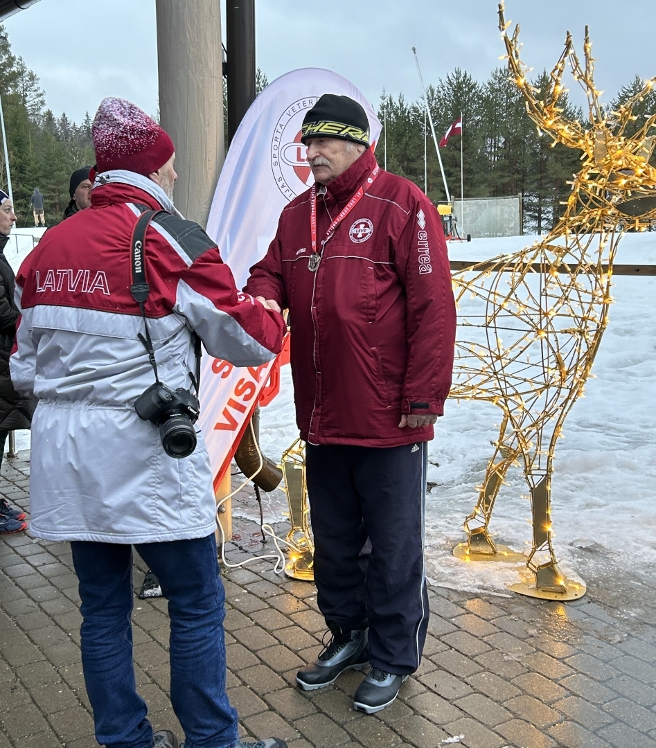 Attēls: Latvijas Sporta Veterānu savienības 61. sporta spēles distanču slēpošanā 