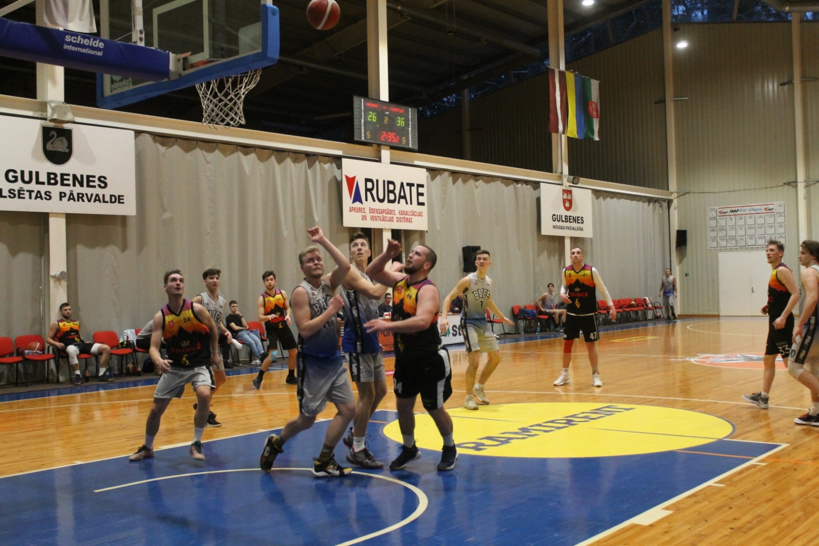 Attēls ar Gulbenes novada 2022./23.gada atklātā basketbola čempionātā vīriešiem dalībniekiem
