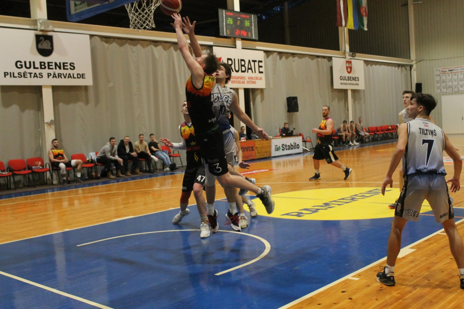 Attēls ar Gulbenes novada 2022./23.gada atklātā basketbola čempionātā vīriešiem dalībniekiem