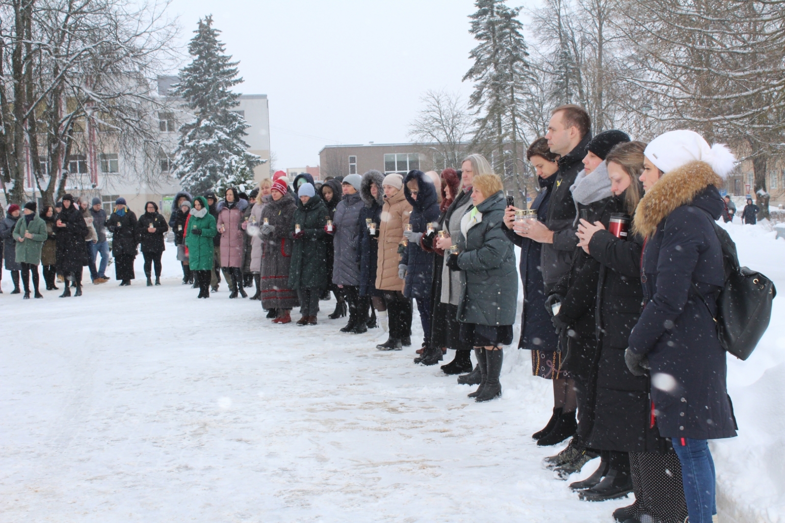 Attēls: Ieadzīvotāji pulcējas Ukrainas atbalstam, Gulbene