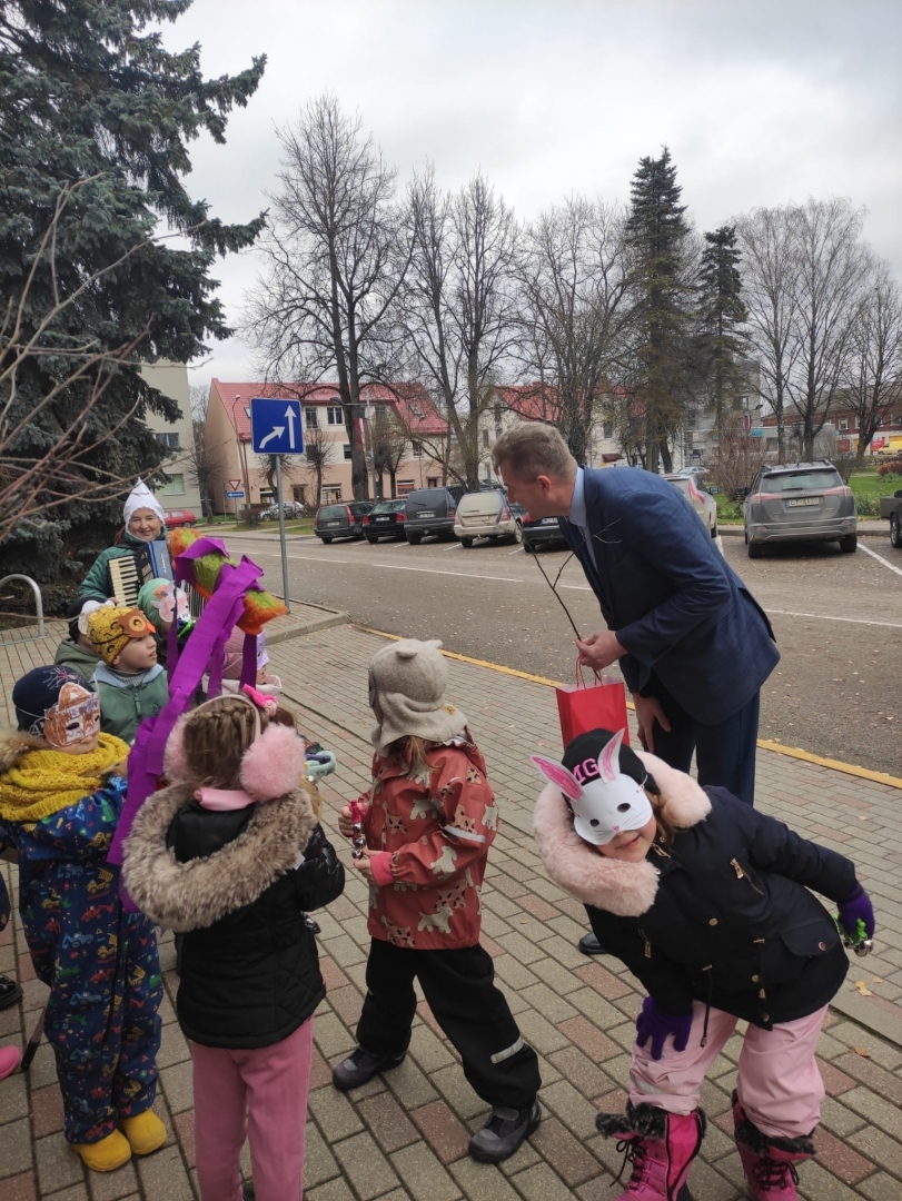 Gulbenes 1.PII nodod vēstījumu pašvaldībai 10.11.